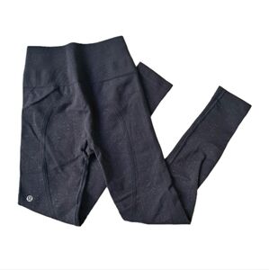 Lululemon Free to Flow Leggings Size 4 Black Speckled High Rise Yoga Pants